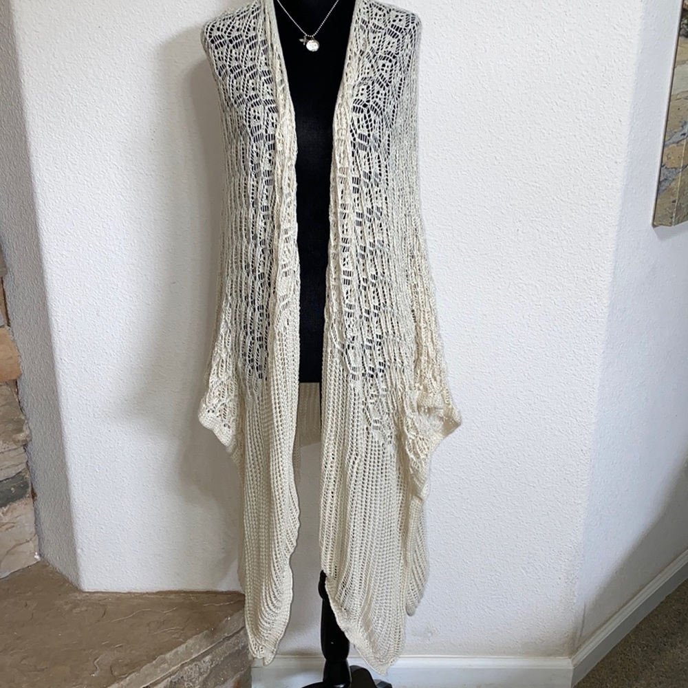 NWOT! Torrid- Off White Lace Cover Up Jacket